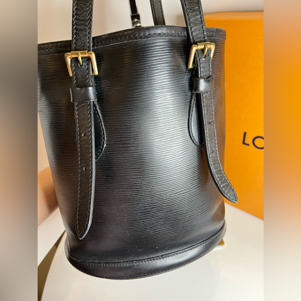 Louis Vuitton Epi Leather Bucket PM Tote Bag - Picture 2 of 16